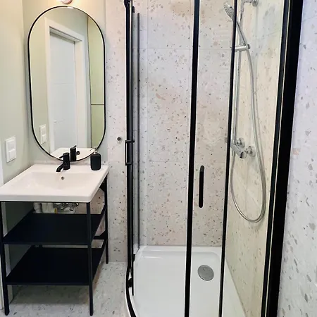 Glogowska - Mtp - Targi - A2 - 24h Self Check-in *