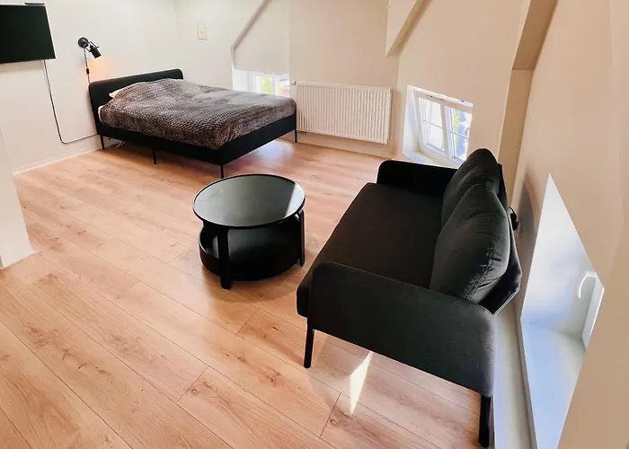 Glogowska - Mtp - Targi - A2 - 24h Self Check-in